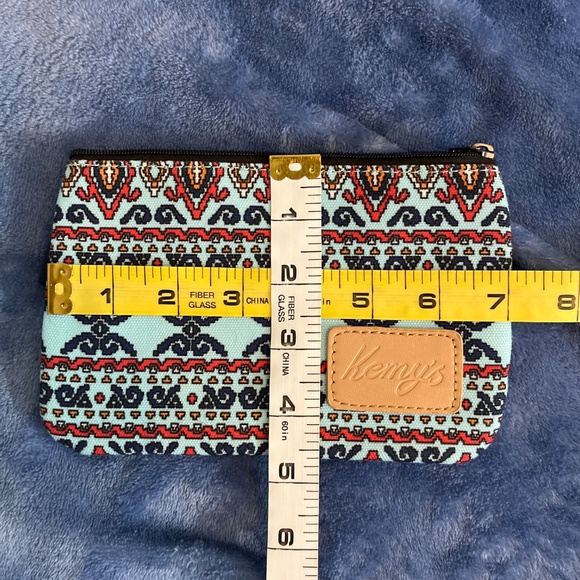 Kemy’s Tapestry Wristlet Pouch – Like New - Picture 9 of 10